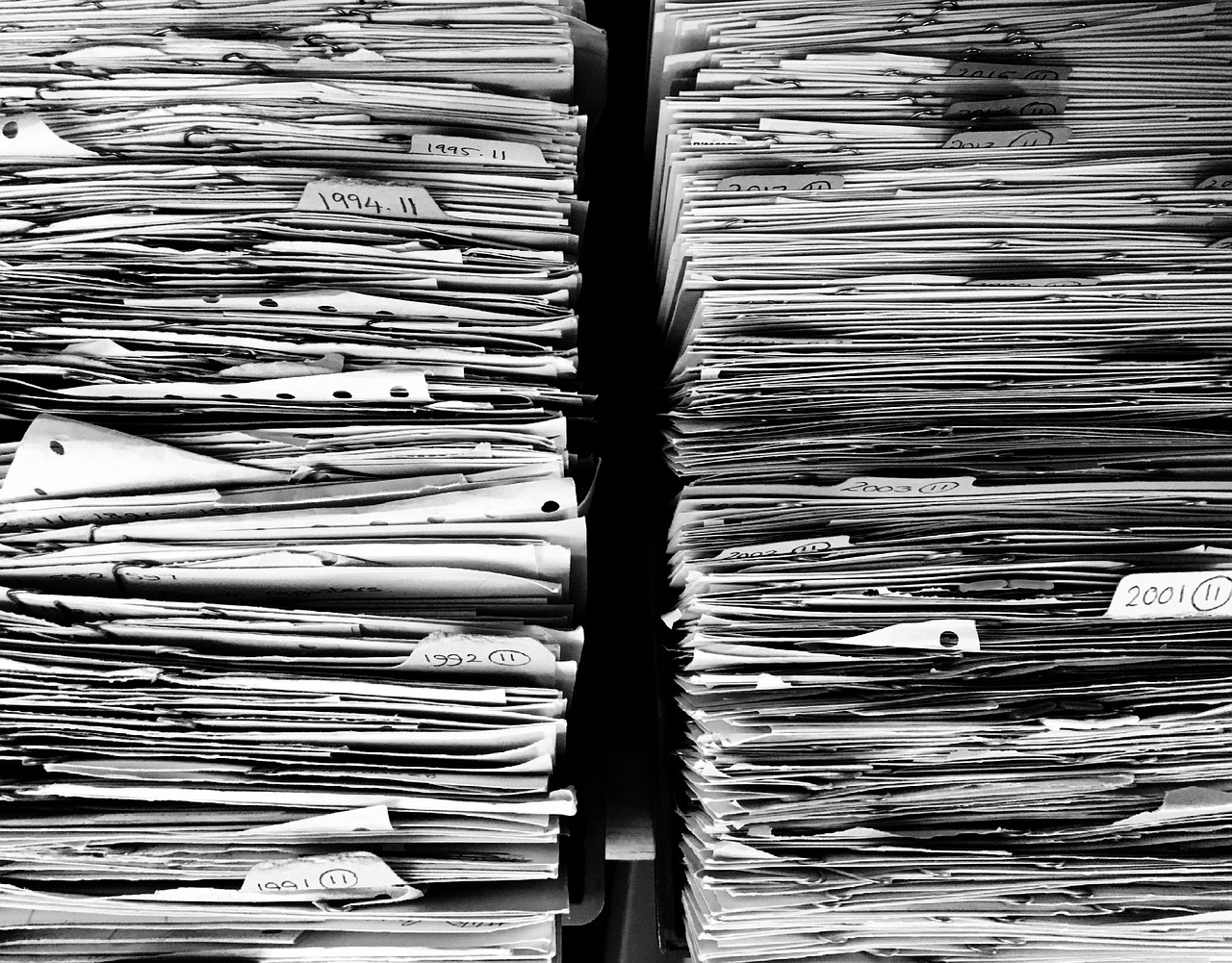 経費精算の振込データを自動で処理する方法は？