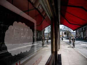 経費精算システムの導入にかかる費用の相場は？