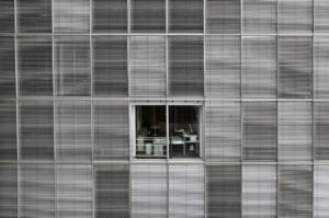 経費精算の作業時間を半減する方法は？