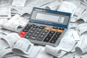 経費精算における出張精算でタクシー領収書はどう扱う？