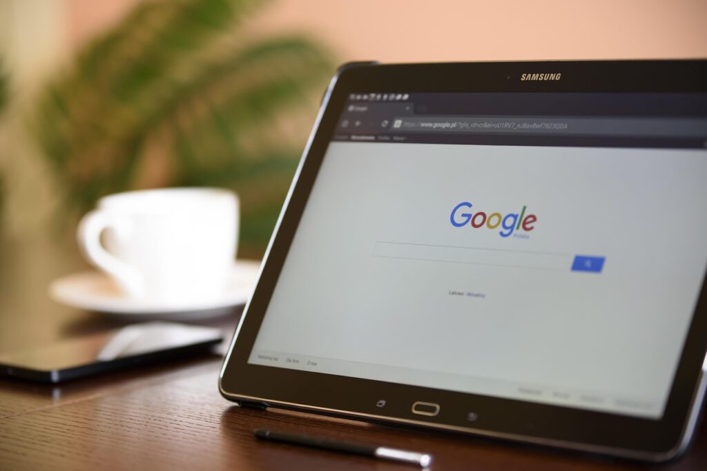 経費精算を効率化！Google Workspaceと連携できるツールはどれ？