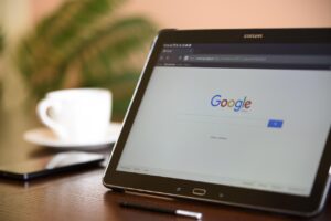経費精算を効率化！Google Workspaceと連携できるツールはどれ？
