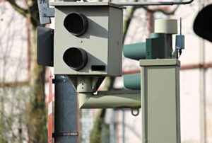 トラフィック制御装置の費用はどれくらいかかる？