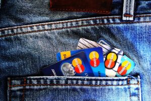 経費精算で法人カードの明細を自動取り込みするには、どこまでできる？