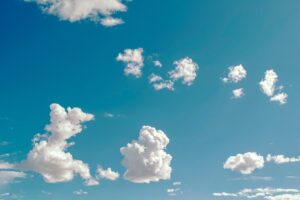 経費精算システムの申請フォームは他システムとどう連携する？