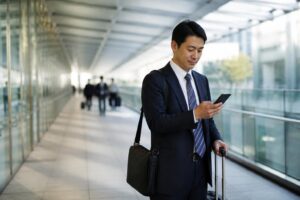 経費精算にタイムスタンプを自動付与できるツールはある？